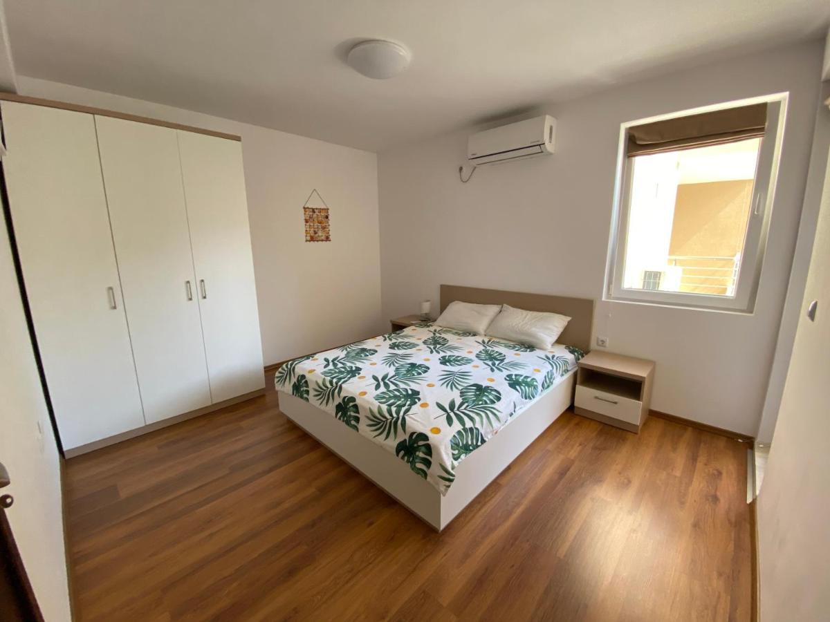 Apartments Dione Pomorie Exterior photo