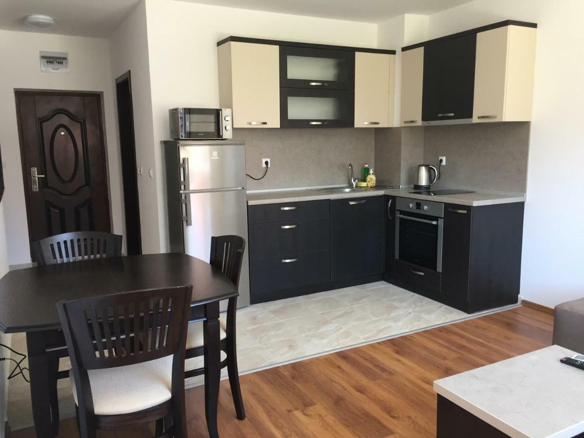 Apartments Dione Pomorie Exterior photo